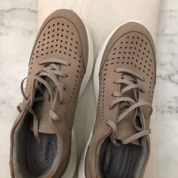 NWOT Aetrex LAURA Support Sneakers Grey. US 7 - Picture 6 of 6